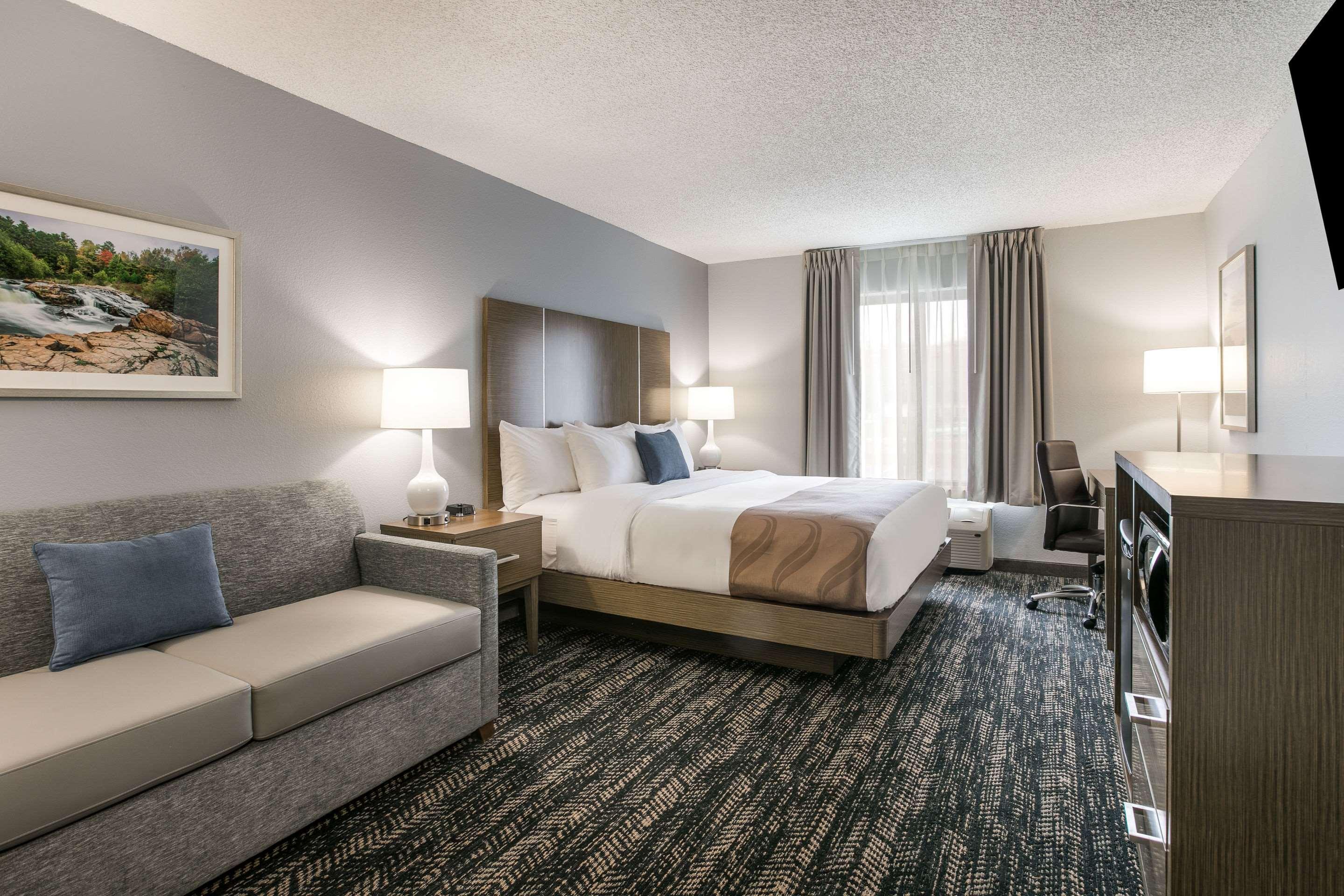 Quality Inn Marquette Exterior photo